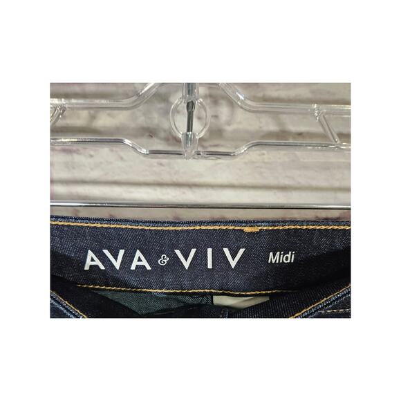 Ava and Viv Womens Midi Jean Short Size 18W‎ Dark Wash - Picture 5 of 6